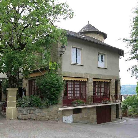 Aubazines La Tour酒店 外观 照片